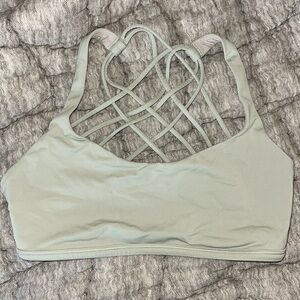 Lululemon Free to Be Wild bra - size 6, Sage